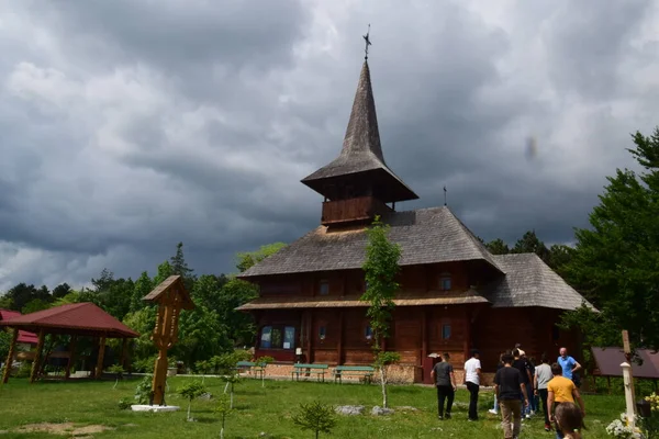 양식으로 정교회 교회가 고르지에 브리타 수도원은 후원을 장소이다 — 스톡 사진
