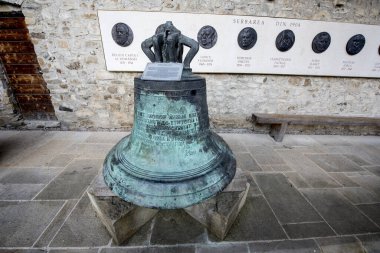 Romen Ortodoks Hıristiyan Hıristiyan Büyük Stefan ve Ortodoks Hıristiyanların Azizi Aziz tarafından kurulan Ortodoks Hıristiyan Manastırı 'na adanmış Putna Manastırı.