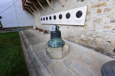 Romen Ortodoks Hıristiyan Hıristiyan Büyük Stefan ve Ortodoks Hıristiyanların Azizi Aziz tarafından kurulan Ortodoks Hıristiyan Manastırı 'na adanmış Putna Manastırı.