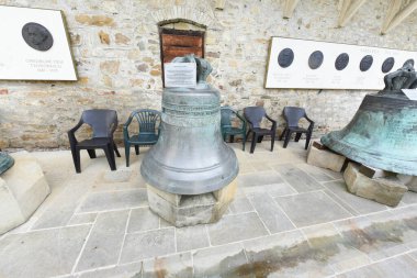 Romen Ortodoks Hıristiyan Hıristiyan Büyük Stefan ve Ortodoks Hıristiyanların Azizi Aziz tarafından kurulan Ortodoks Hıristiyan Manastırı 'na adanmış Putna Manastırı.