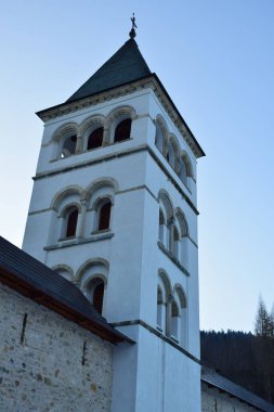 Romen Ortodoks Hıristiyan Hıristiyan Büyük Stefan ve Ortodoks Hıristiyanların Azizi Aziz tarafından kurulan Ortodoks Hıristiyan Manastırı 'na adanmış Putna Manastırı.