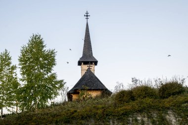 Ortodoks Hıristiyan Manastırı 'nın mimari detayları Ortodoks Hıristiyan dininin cennetin bir köşesi olan Kutsal Şehit Dimitrie Myrrrh Springer' e adanmıştır.