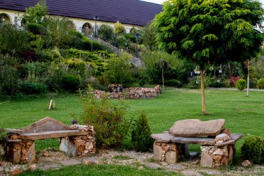 Dumbrava Manastırı 'nda, kutsal şehit Dimitrie Myrrh Springer' a adanmıştır. Cennetin bir köşesi. Ortodoksan Hıristiyanlık. Dumbrava Manastırı 'nda büyük şehit Dimitrie Myrrrrh Springer, OrtodoksHıristiyan Ortodokslar' ın bir köşesidir.