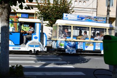 Govora Banyolarında turist otobüsü
