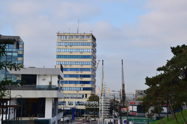 современные здания в городе Батуми