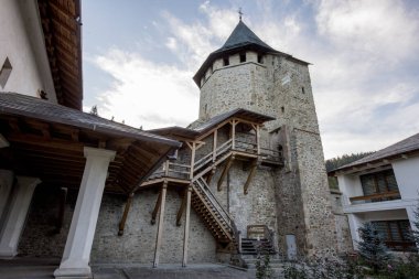 Eski şehrin ortaçağ kilisesi