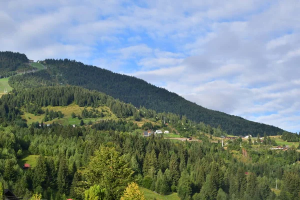 Karpatlar'ın dağ manzarası