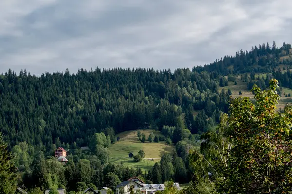 Dağların güzel manzarası