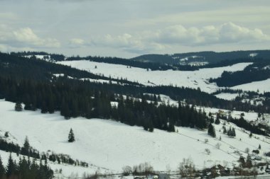 Alplerin kış manzarası