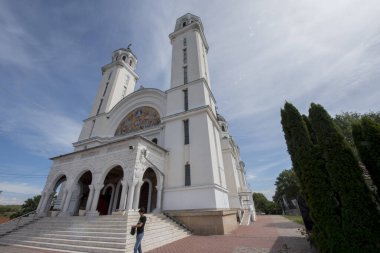 Köydeki kutsal bakirenin kilisesi..