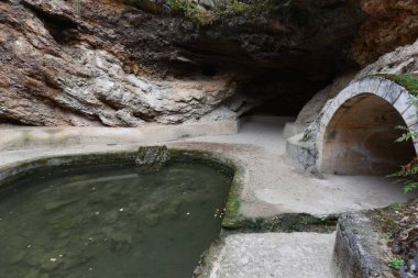 Güzel bir mağara manzarası.