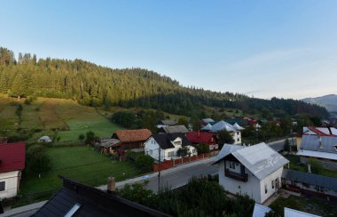 Karpatya köyünün havadan görünüşü