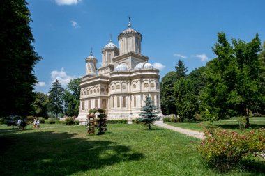 Veliky Novy od 'daki eski şehrin merkezindeki Kutsal Ruh' un Ortodoks Kilisesi. şehir.