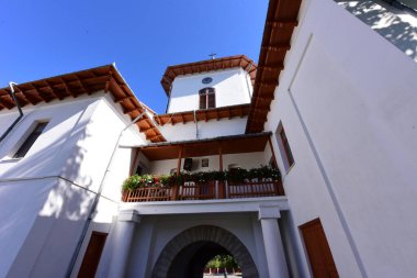 Cyrís şehrindeki güzel eski ev.