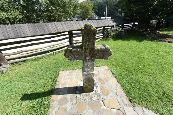 Holzkreuz Auf Dem Grab — Stockfoto