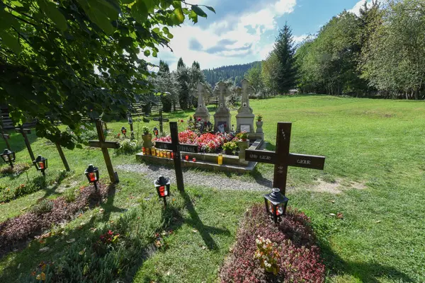 Friedhof Den Bergen — Stockfoto