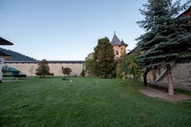 Kutsal üçleme manastırı, Moldova 'nın başkenti olan dönüşüm köyündeki kutsal üçleme manastırı.