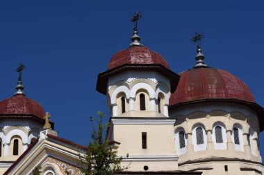 Kutsal üçlünün kilisesi, eski kasabanın şehri... Başkentin başkenti...