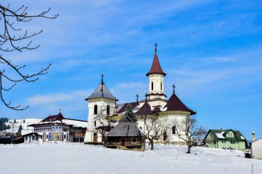 Aziz John 'un tarihi ahşap kilisesi.