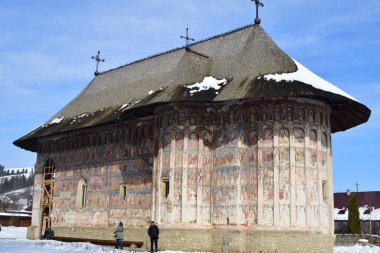 Kutsal Üçleme Manastırı, Veliky Novy, Rusya 'daki Aziz Nikholas Manastırı. En önemli ortodoks kiliselerinden biri.