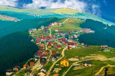 güzel yaz peyzaj Karpat dağ