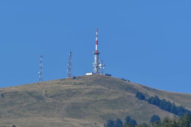 the view of the mountains in the morning