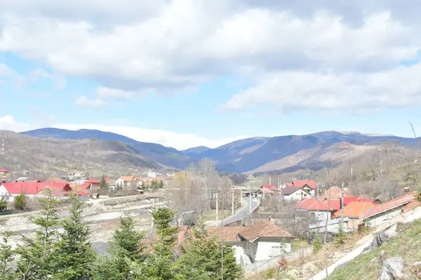 Dağlardaki dağın köyü. Svaneti köyü. Gürcistan.