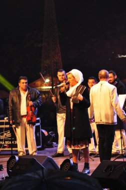 Odessa, Ukrayna - 1 Aralık 012.017.gece konserleri şehrin yeni konserinde