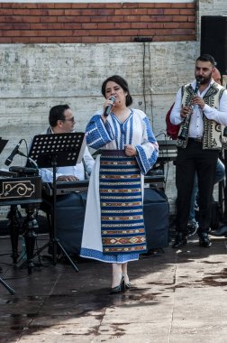 Seul Festivali 'nde Güney Kore' den geleneksel halk dansı