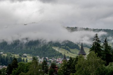Alplerdeki Schladberg köyü.