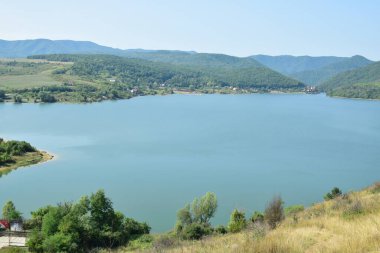 Gölün tepesinden manzara.