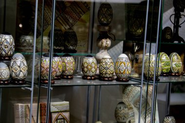 Mozaiğin güzel bir desenine sahip dekoratif seramik mozaik.