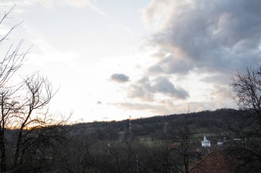 Dağlarda gün batımı