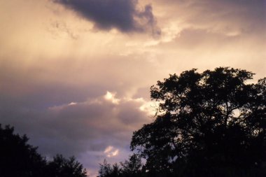 dramatik gökyüzü bulutlu, bulutlu