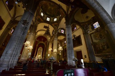 Santa Catita katedralinin iç manzarası, Catania