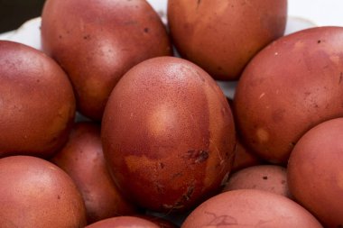 taze organik kırmızı yumurtalar