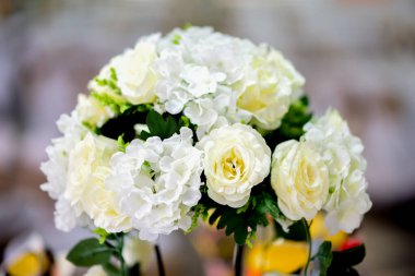 güzel beyaz çiçek buketi