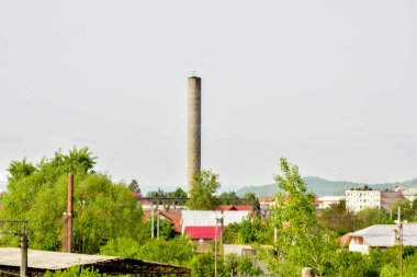 Eski fabrika ve duman