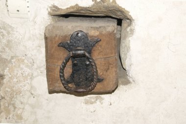 Kudüs şehrinin eski paslı demir kapısı