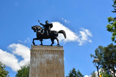 Barselona 'daki at heykeli.