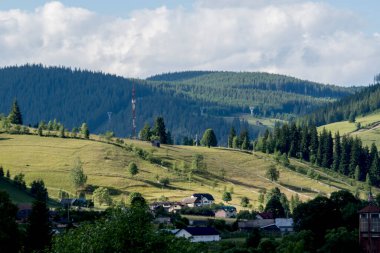 Yaz aylarında Ukraynalı Karpatlar