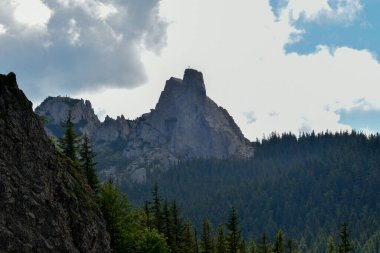 Tatra 'daki milli parktaki güzel dağ zirvesi..