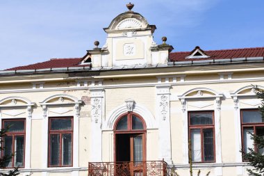 New York Eyaleti 'nin başkentinin en ünlü binasının eski başkentindeki bina.