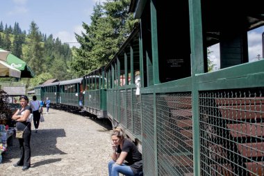 insanlar tren istasyonu