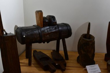 Eski ahşap değirmenin görüntüsü