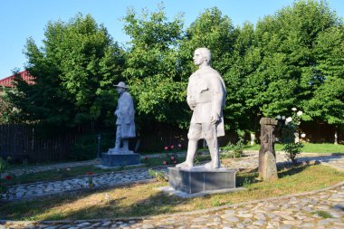 Eski şehir Novgorod 'daki kahramanların anıtı.