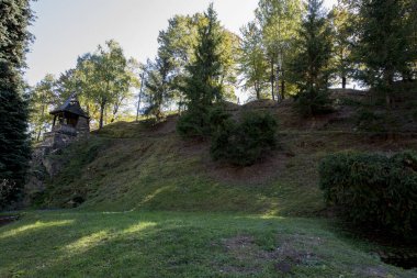 Şehirdeki eski şato.