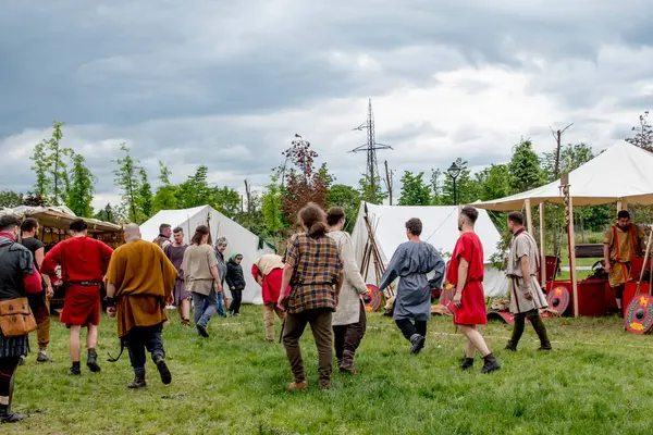 Savaşın yeniden inşası.