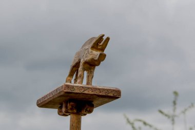 Dünyanın en güzel yerinin antik aslanının heykeli.