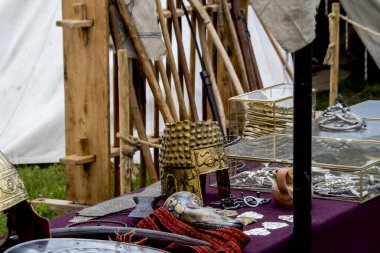 Eski zamanlara ait eski nesneler ve nesneler